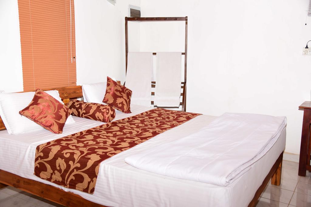 Indika Lake Resort Nuwarawewa East Pokoj fotografie